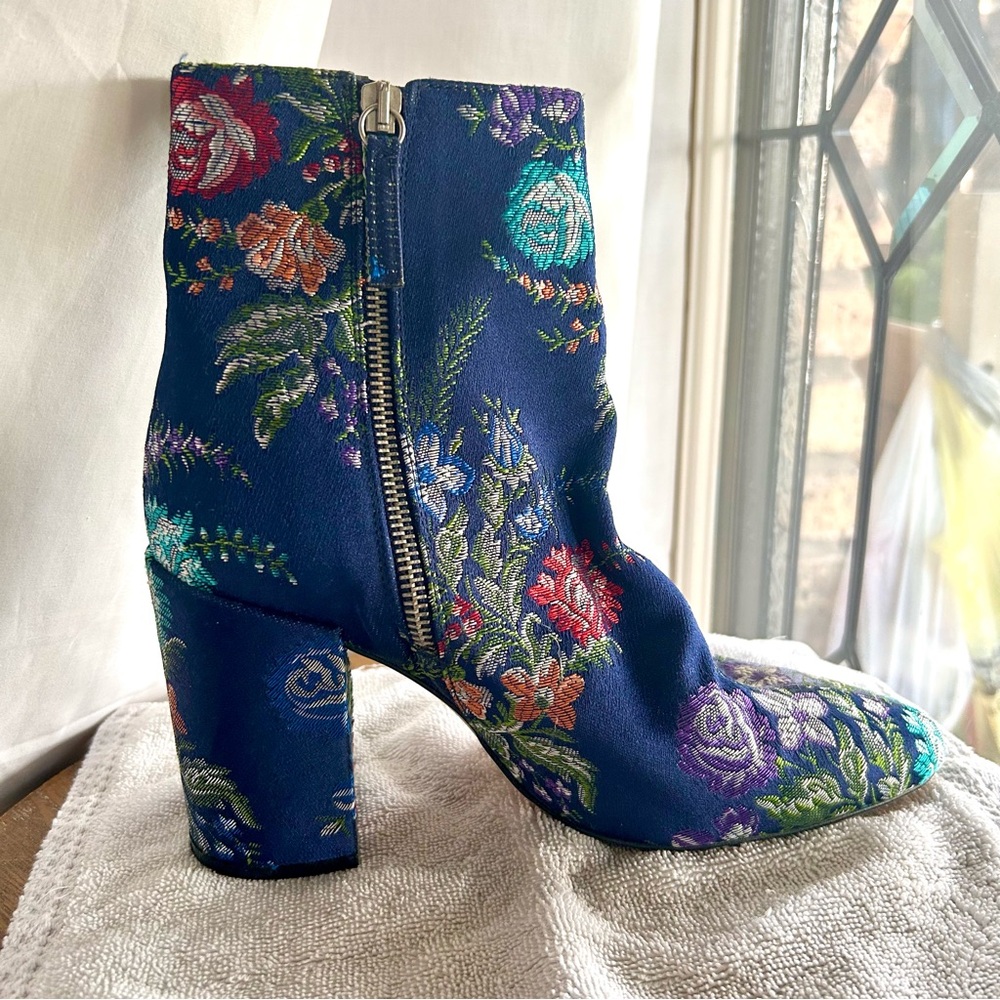 SOLD Zara Blue Floral Embroidery Boots